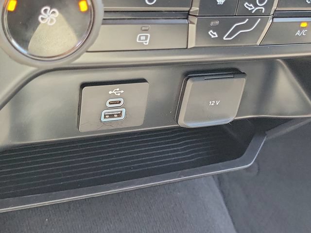 Certified 2025 Ford F250 XLT AWD/4WD image 10