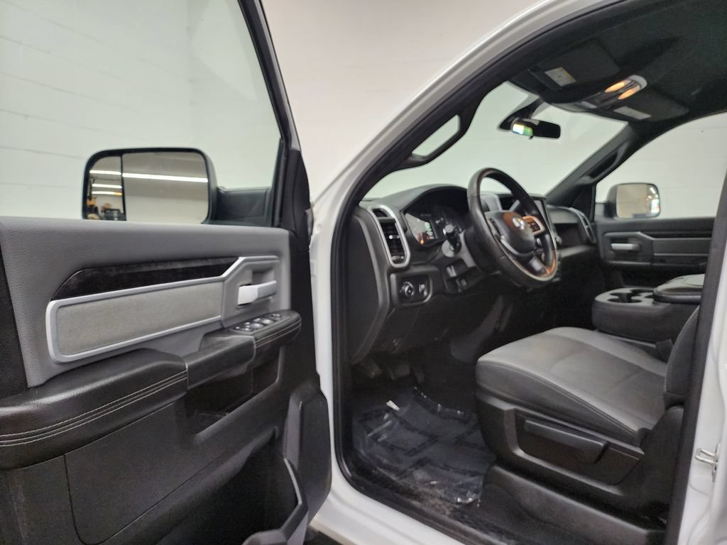 Used 2022 RAM 2500 Big Horn w/ Snow Chief Group AWD/4WD image 11