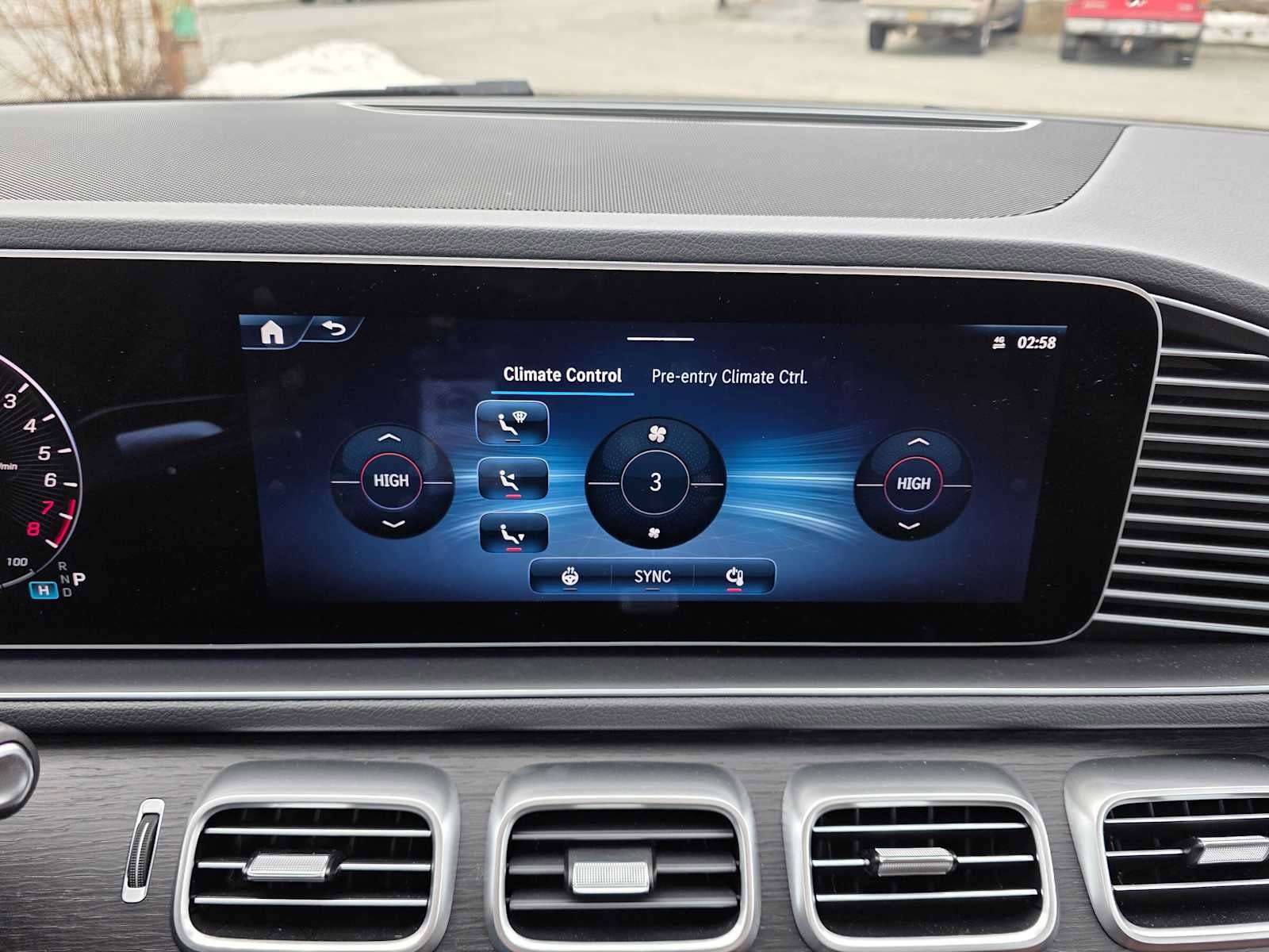 Used 2026 Mercedes-Benz GLE 450e 4MATIC image 27