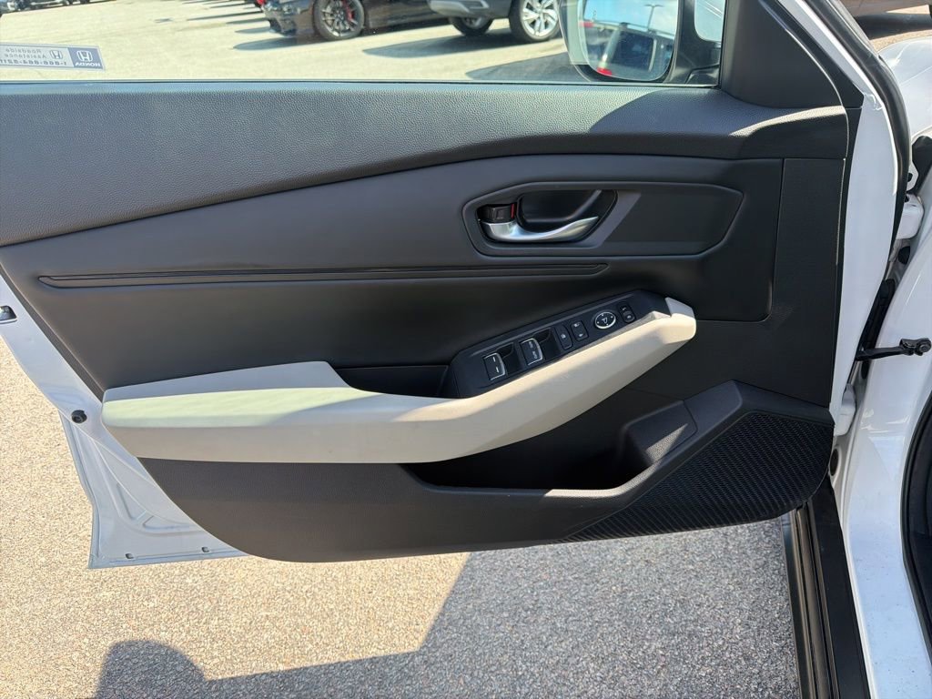 Used 2024 Honda Accord EX image 12