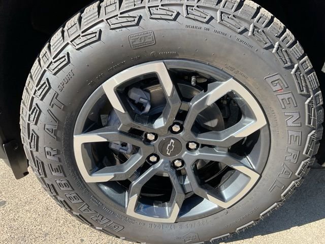 New 2026 Chevrolet Equinox ACTIV w/ Convenience Package III image 11