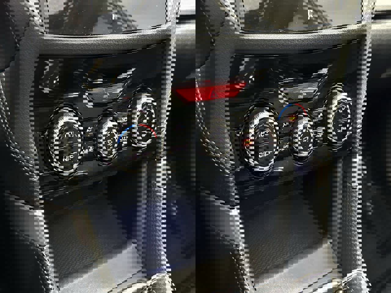 Used 2020 Subaru Forester Limited image 22