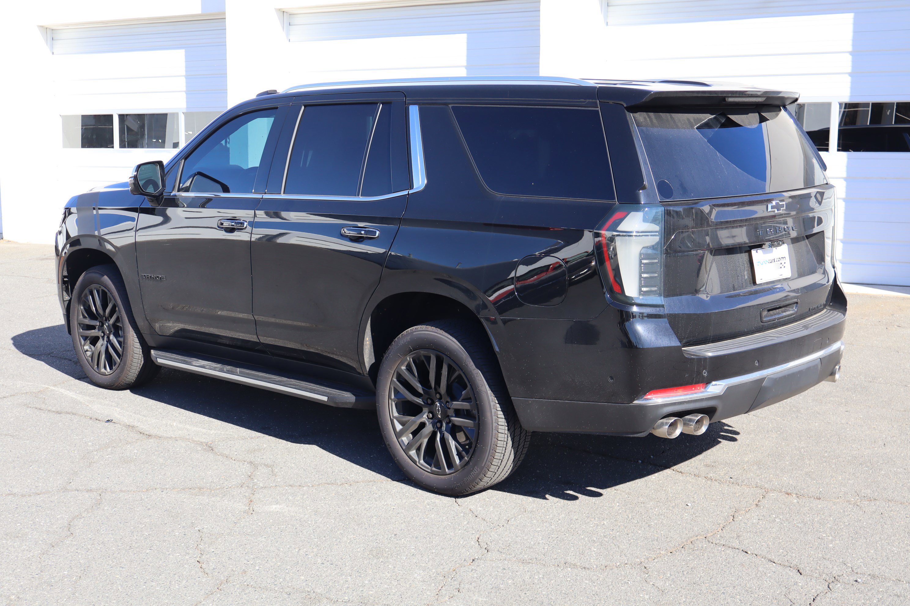 Used 2025 Chevrolet Tahoe Premier image 8