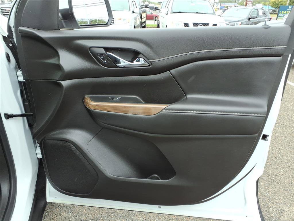 Certified 2023 GMC Acadia SLE w/ Driver Convenience Package image 12