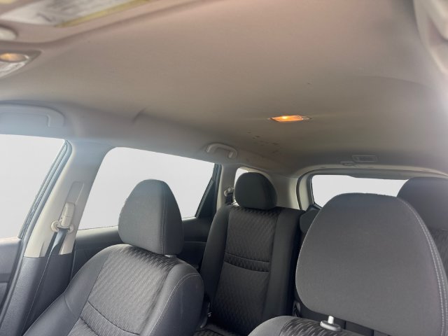 Used 2018 Nissan Rogue SV FWD image 9