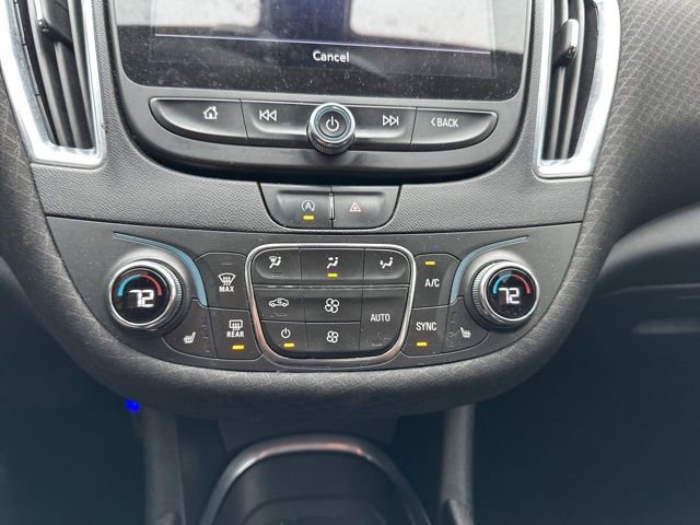 Used 2021 Chevrolet Malibu LT image 12