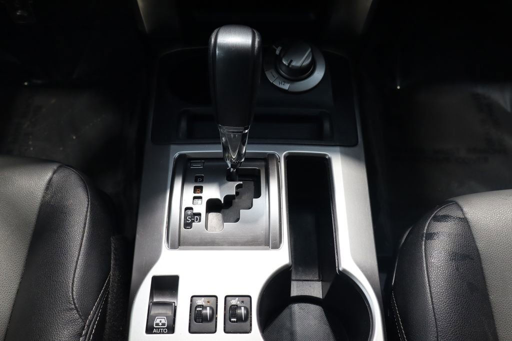 Used 2018 Toyota 4Runner SR5 Premium image 40