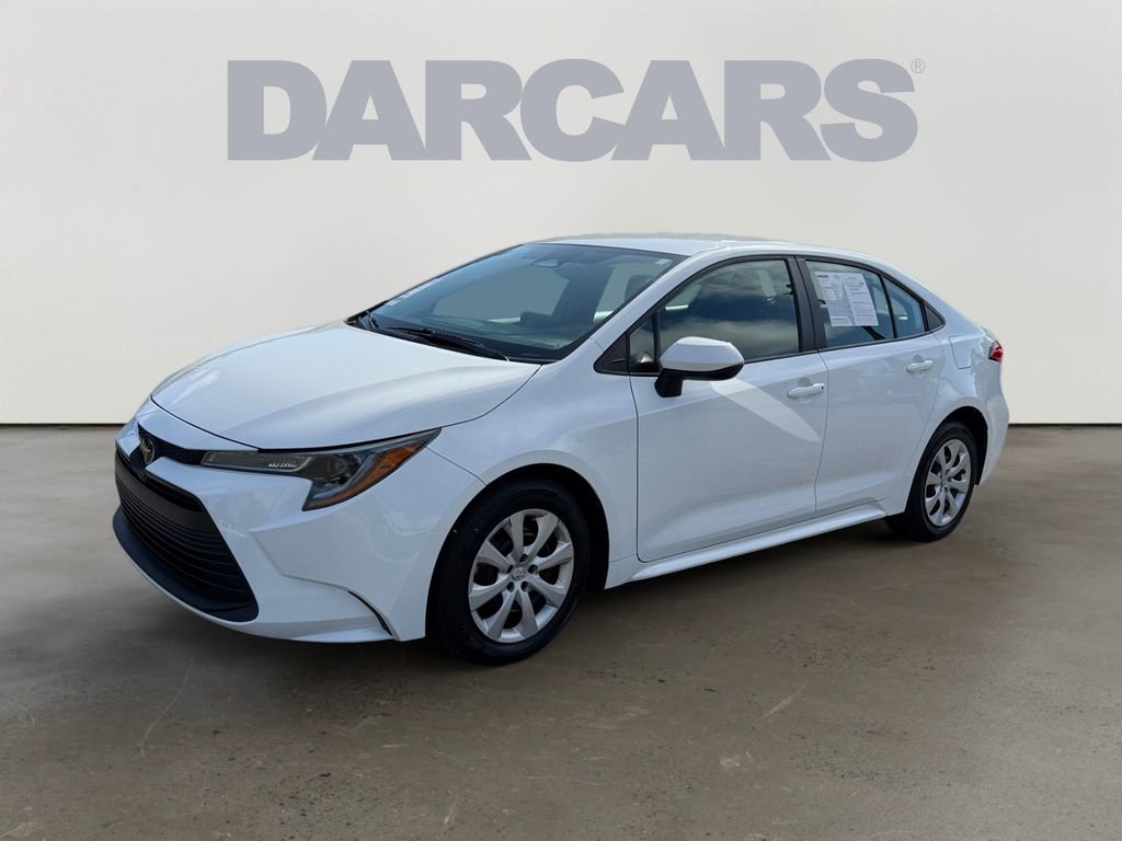 Used 2023 Toyota Corolla LE FWD image 3