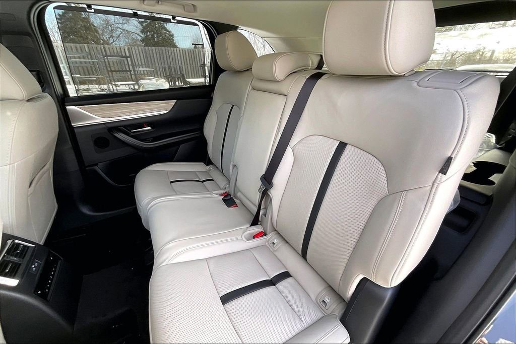 New 2026 MAZDA CX-90 Plug-In Hybrid w/ Preferred AWD/4WD image 10