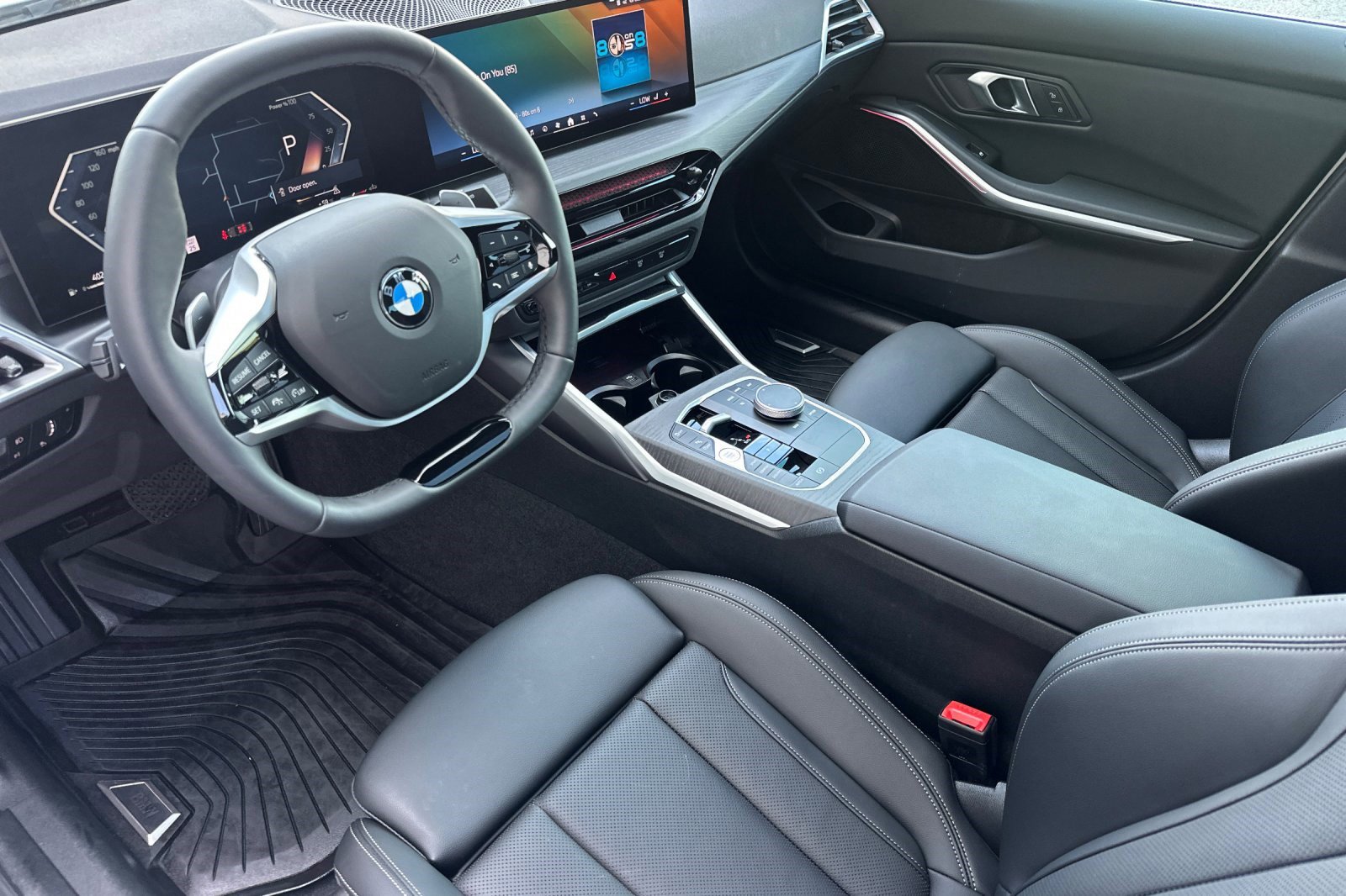 Used 2025 BMW 330i Sedan w/ Convenience Package image 11