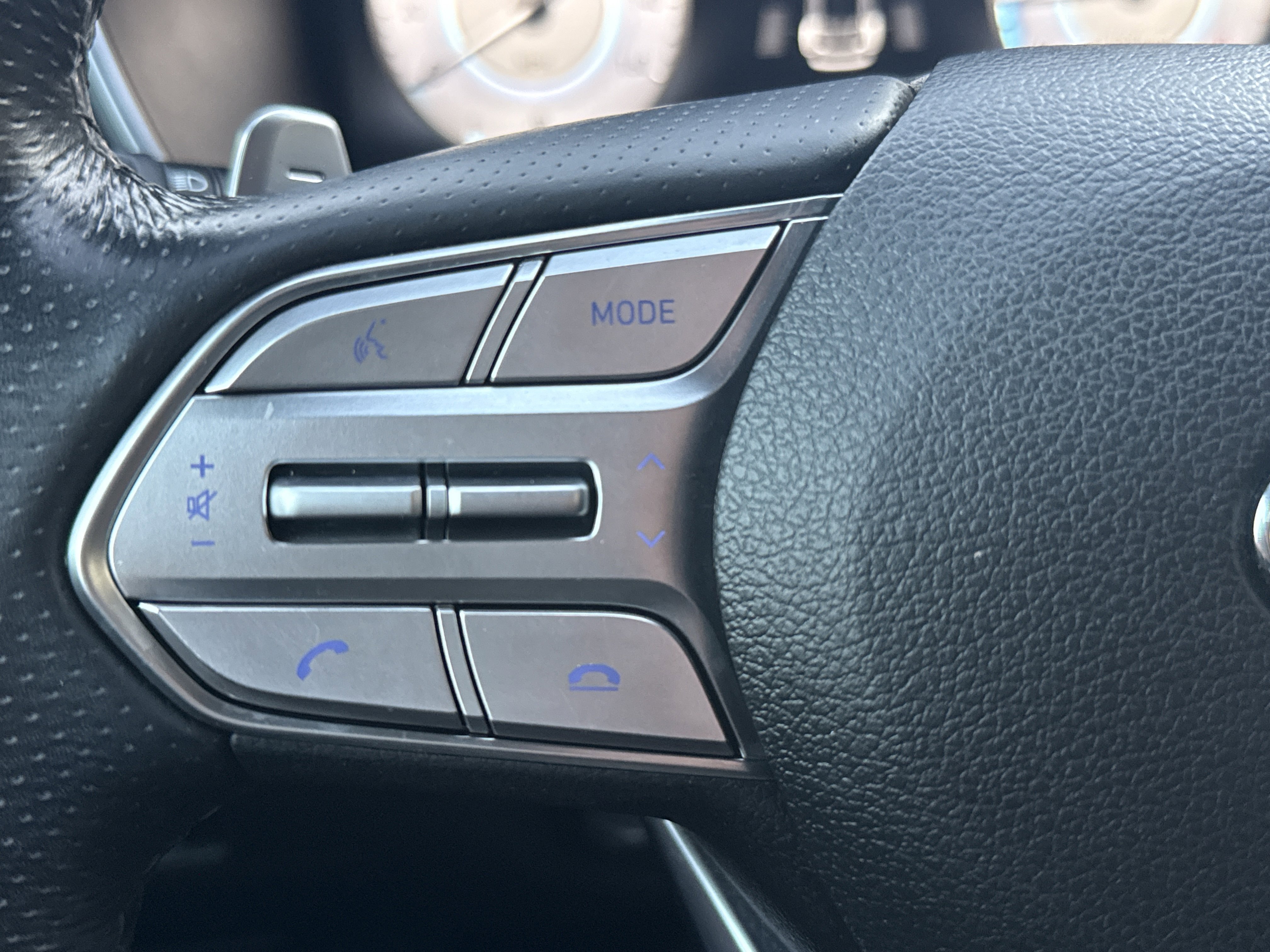 Used 2022 Hyundai Santa Fe Calligraphy image 17