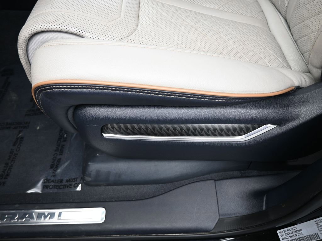 Used 2025 RAM 1500 Tungsten image 16