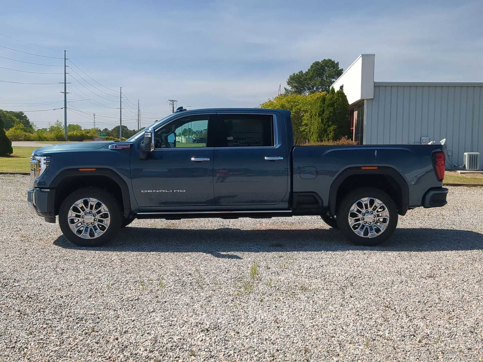 New 2026 GMC Sierra 2500 Denali w/ Denali Reserve Package AWD/4WD image 5