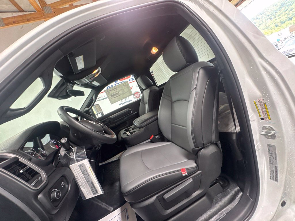 New 2027 RAM 3500 Tradesman AWD/4WD image 17