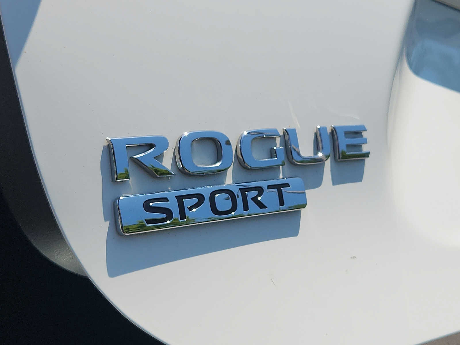 Used 2020 Nissan Rogue Sport S AWD/4WD image 29
