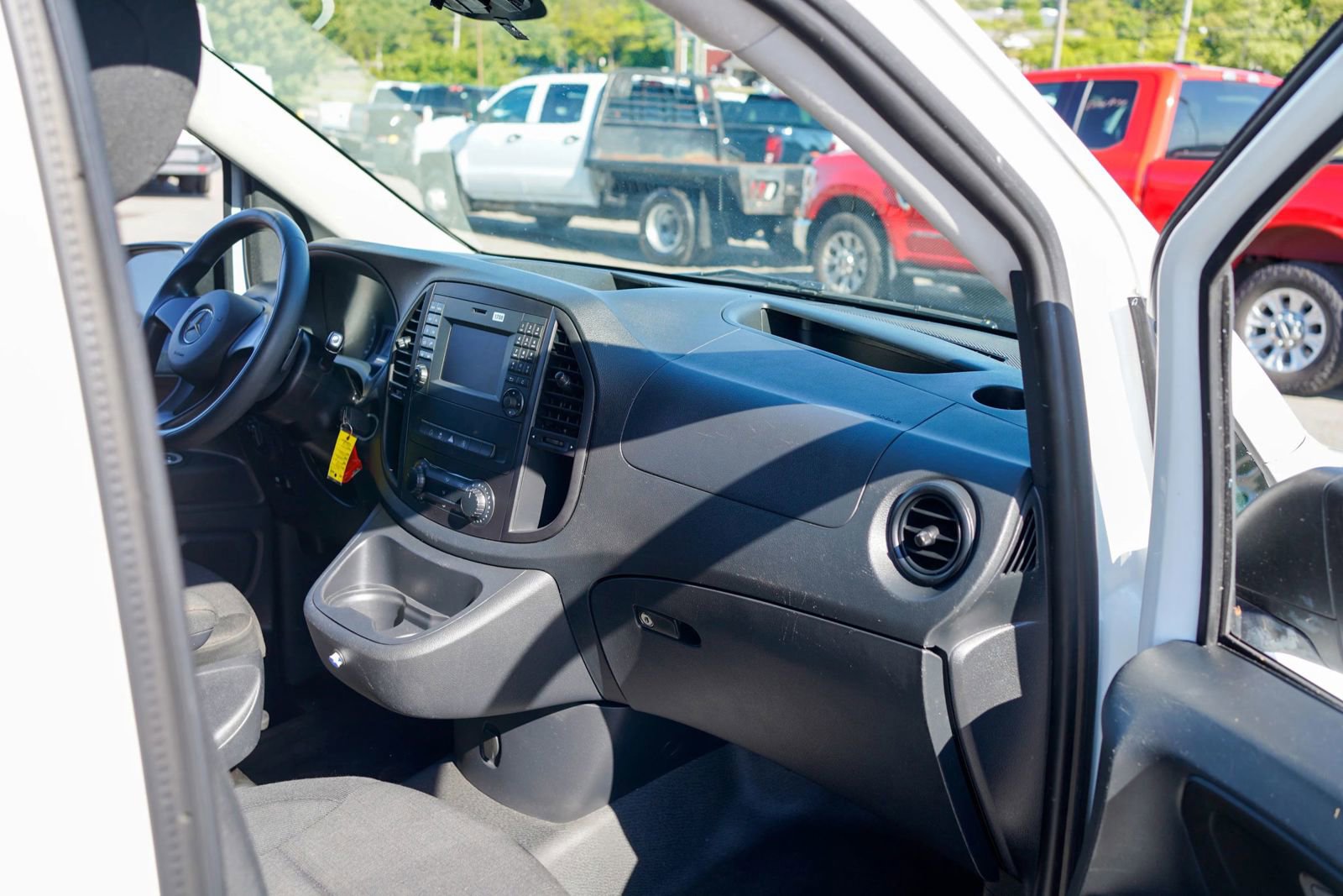 Used 2019 Mercedes-Benz Metris image 14