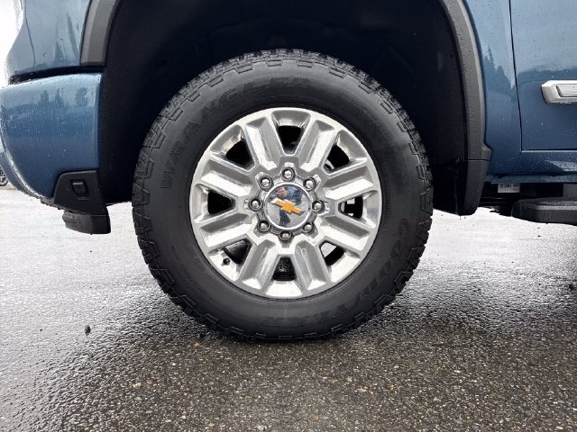Used 2024 Chevrolet Silverado 3500 High Country w/ High Country Premium Package AWD/4WD image 30