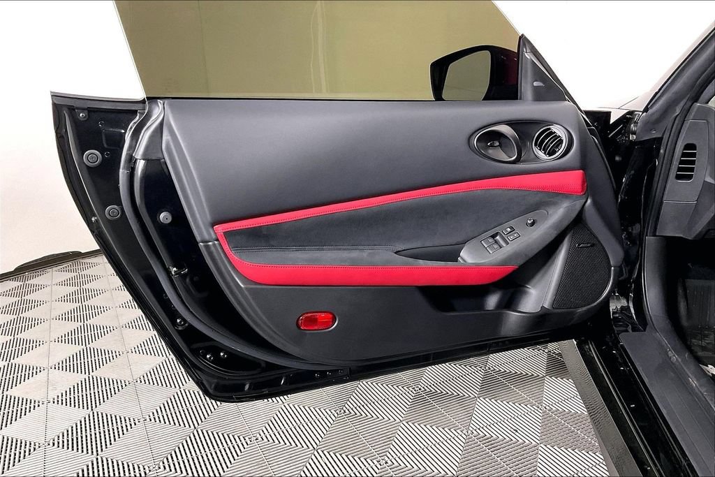 New 2026 Nissan Z Performance w/ Floor Mat Package RWD image 29