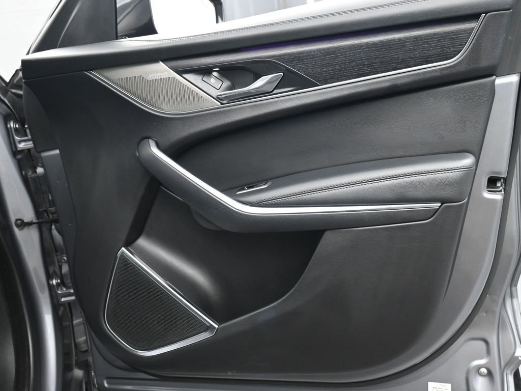 Used 2022 Jaguar F-PACE S image 25