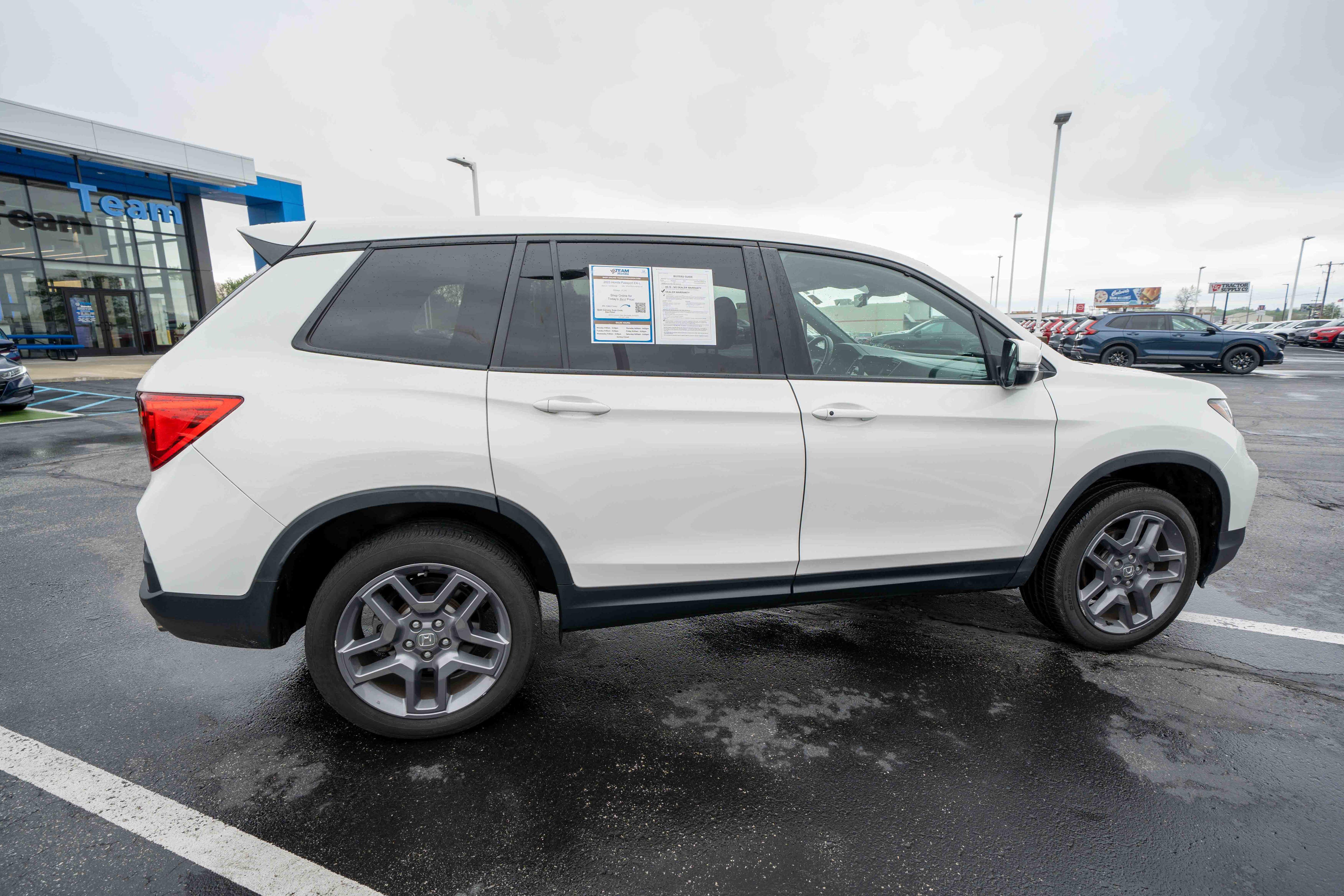 Certified 2023 Honda Passport EX-L image 6