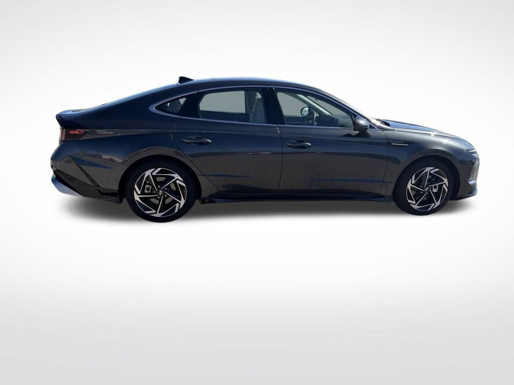 Used 2026 Hyundai Sonata SEL AWD/4WD image 6