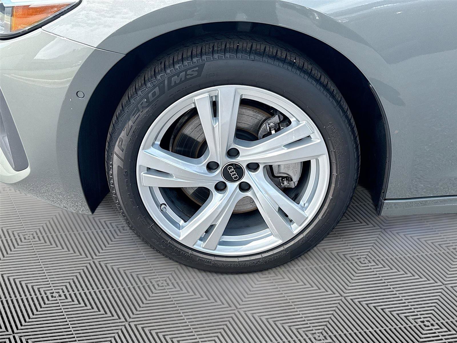 Used 2025 Audi A5 2.0T Premium w/ Convenience Package image 31