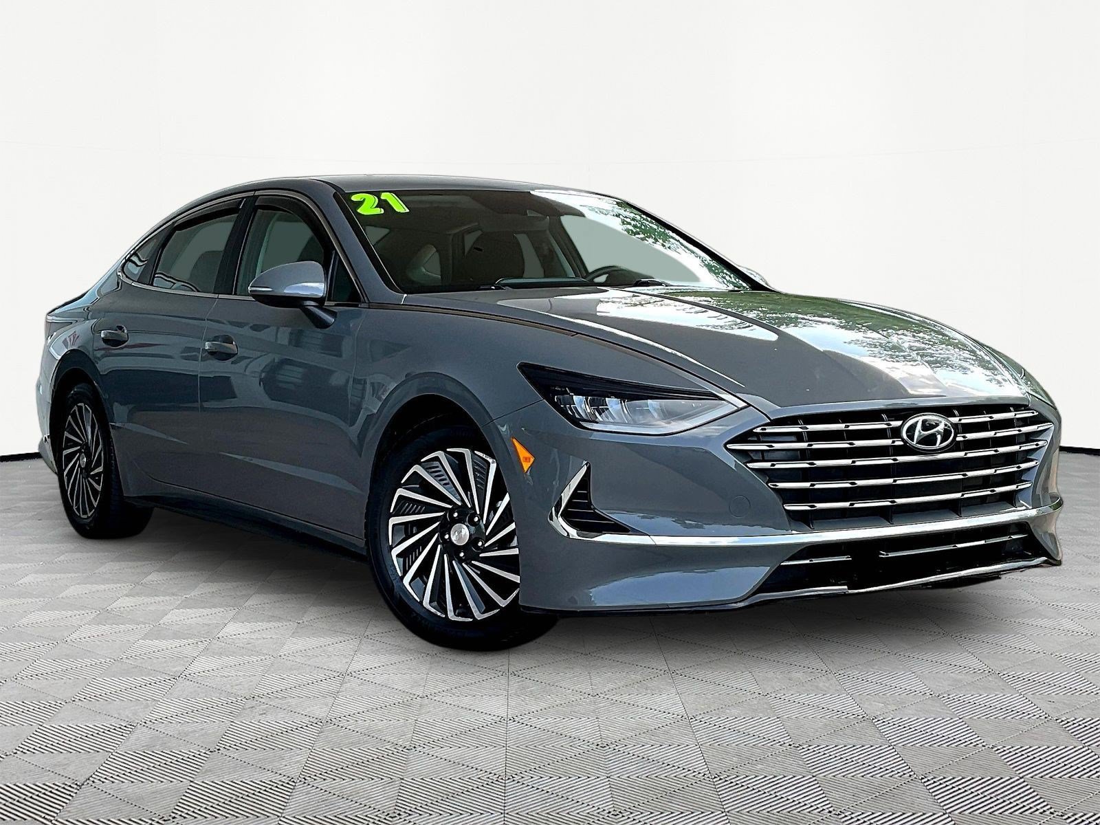 Used 2021 Hyundai Sonata SEL FWD image 3
