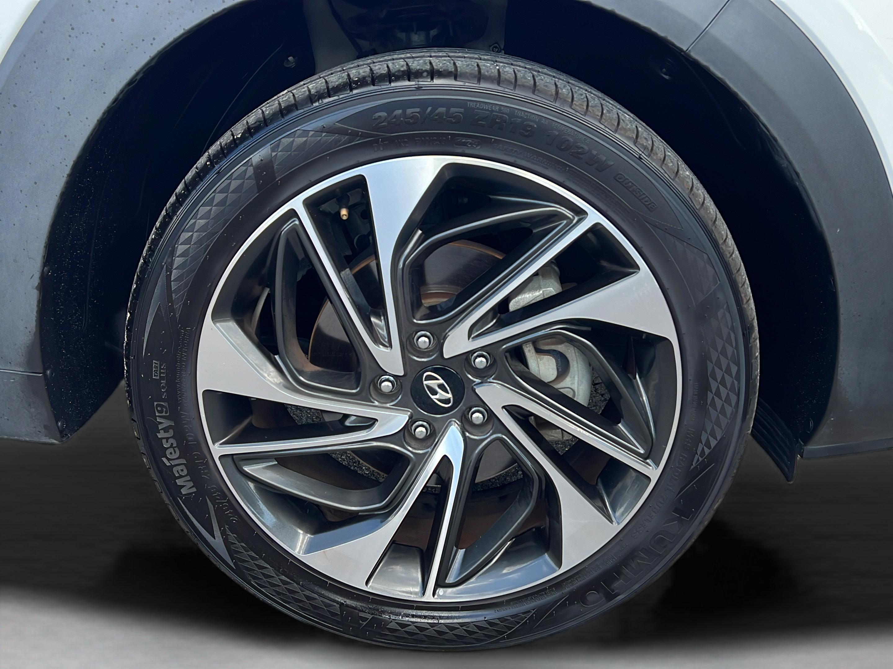 Used 2020 Hyundai Tucson Sport FWD image 24