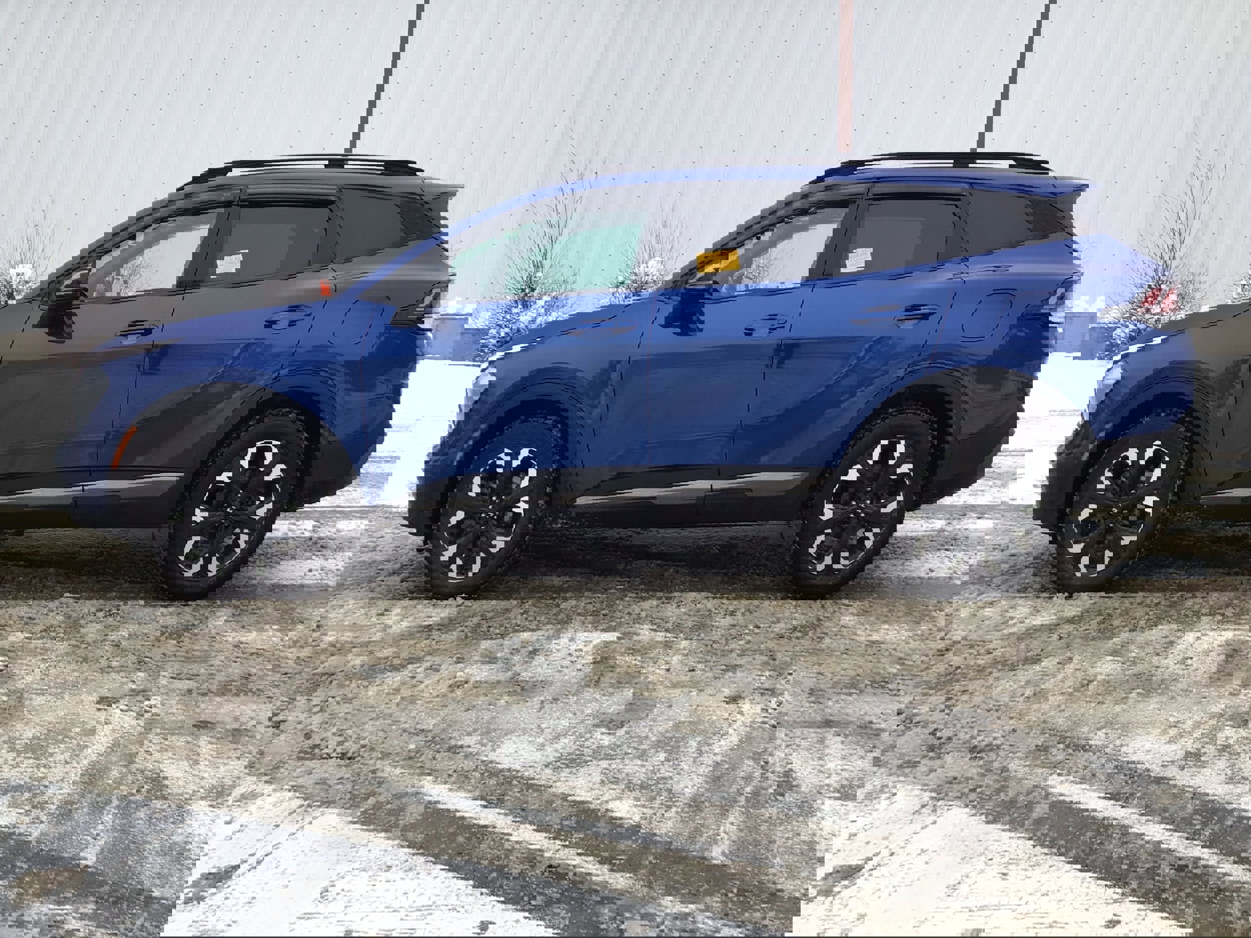 Used 2023 Kia Sportage X-Line w/ X-Line Premium Package image 4