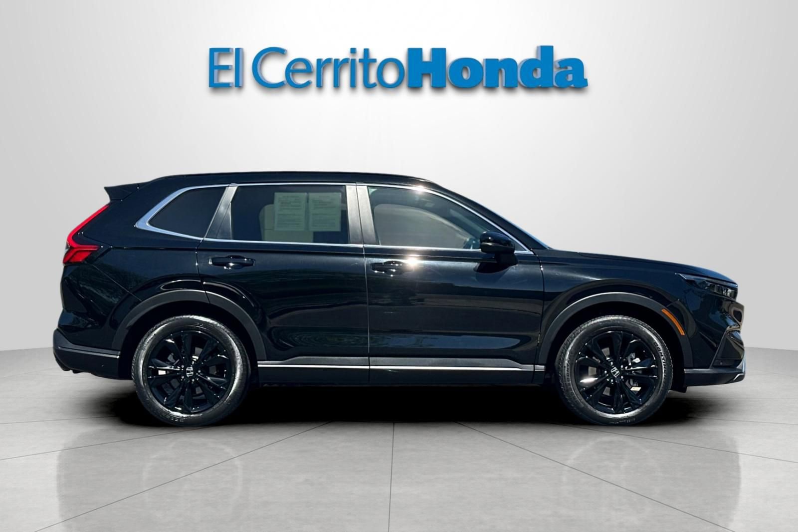 Used 2023 Honda CR-V Sport Touring image 2