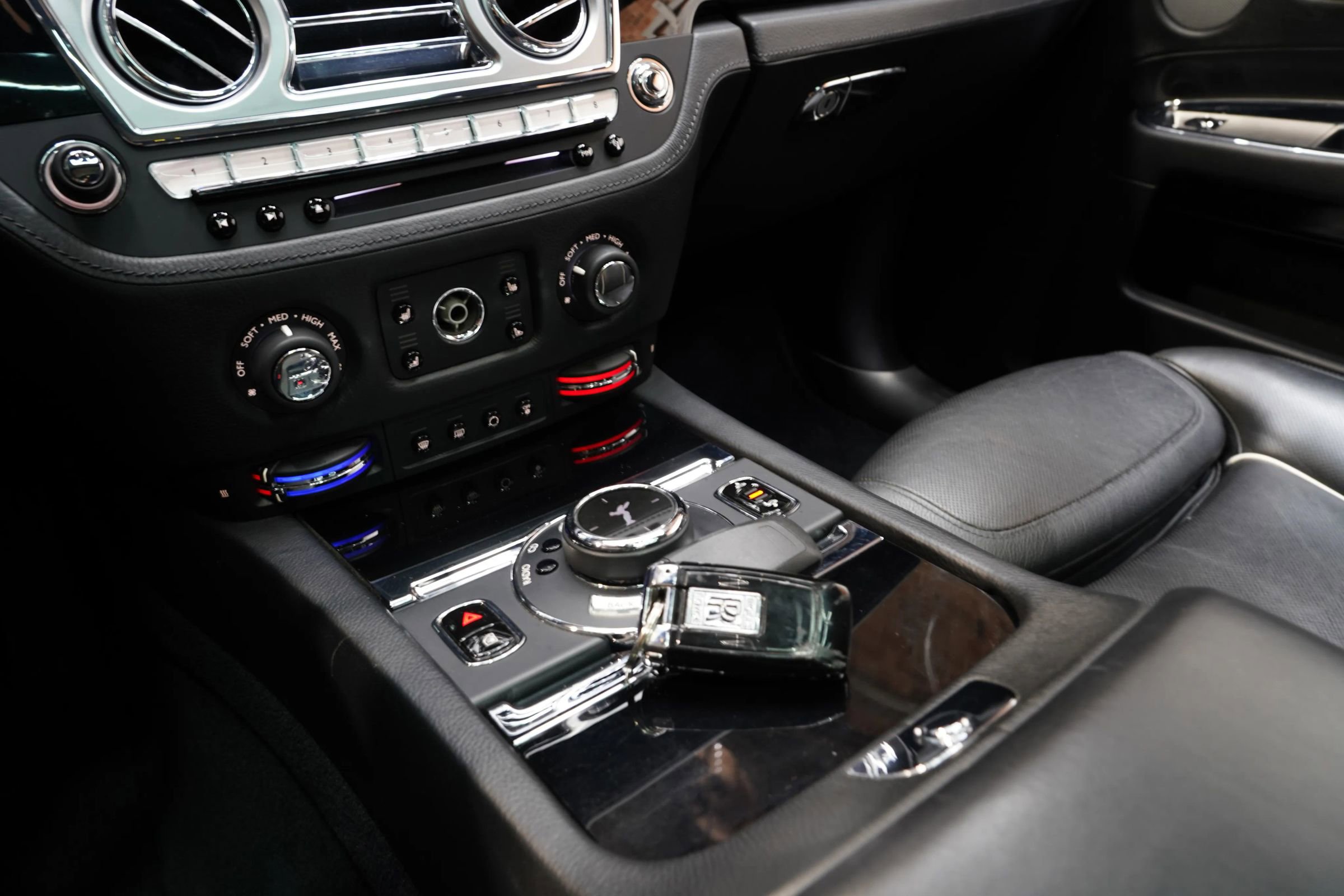 Used 2015 Rolls-Royce Ghost image 60