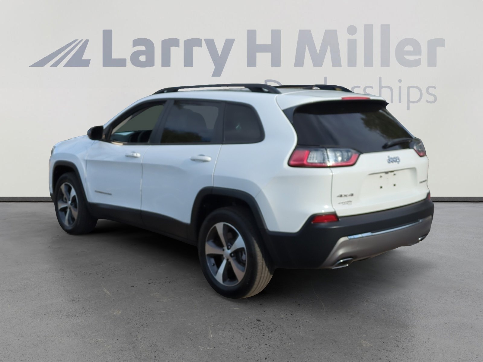 Certified 2022 Jeep Cherokee Limited image 3