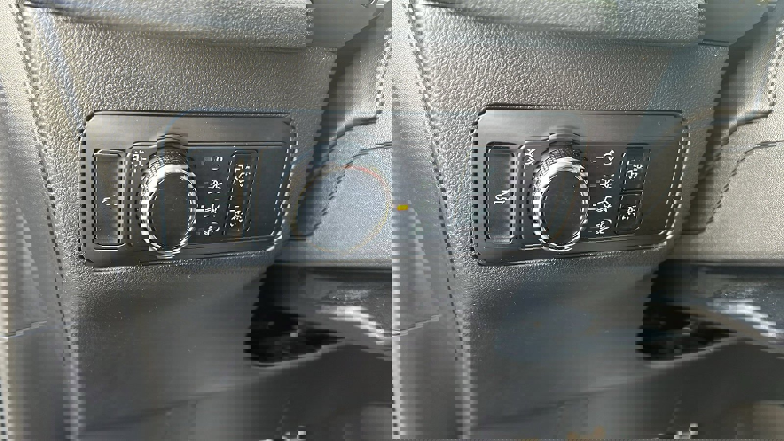 Used 2023 Ford Escape ST-Line w/ Tech Pack #1 image 15