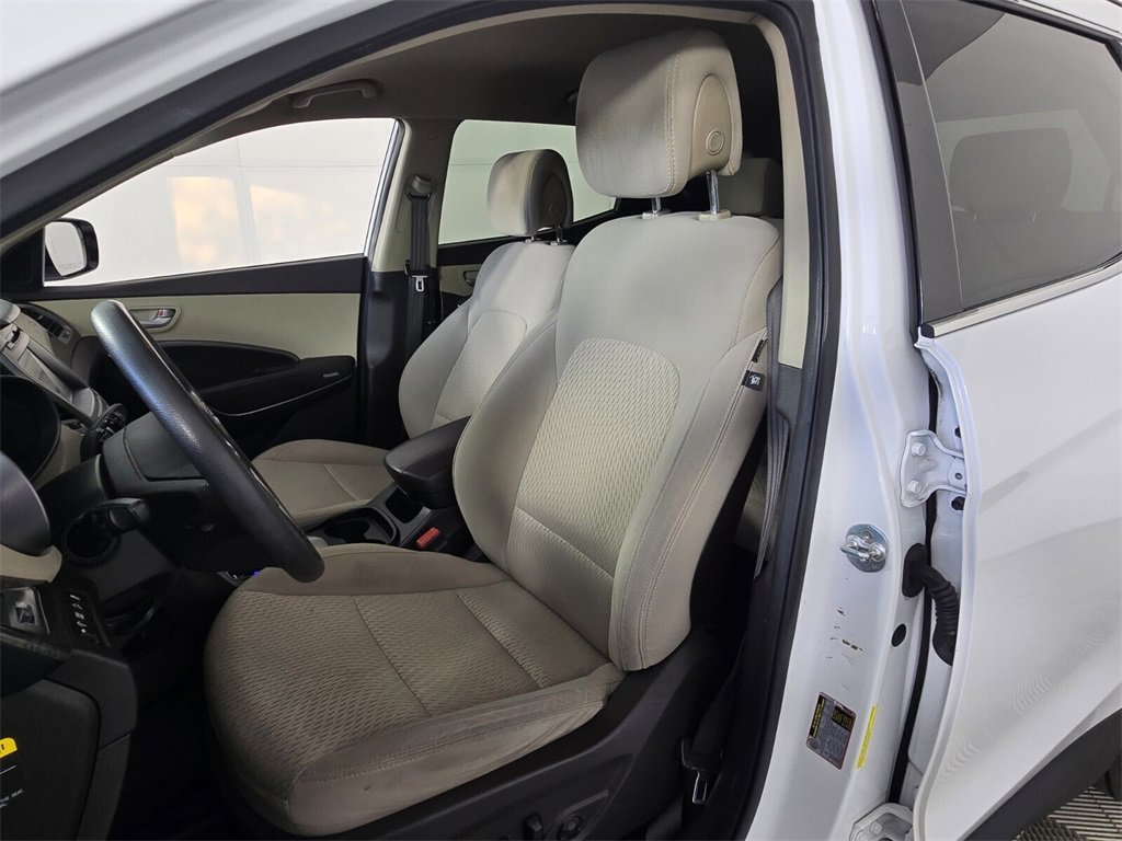 Used 2017 Hyundai Santa Fe Sport image 13