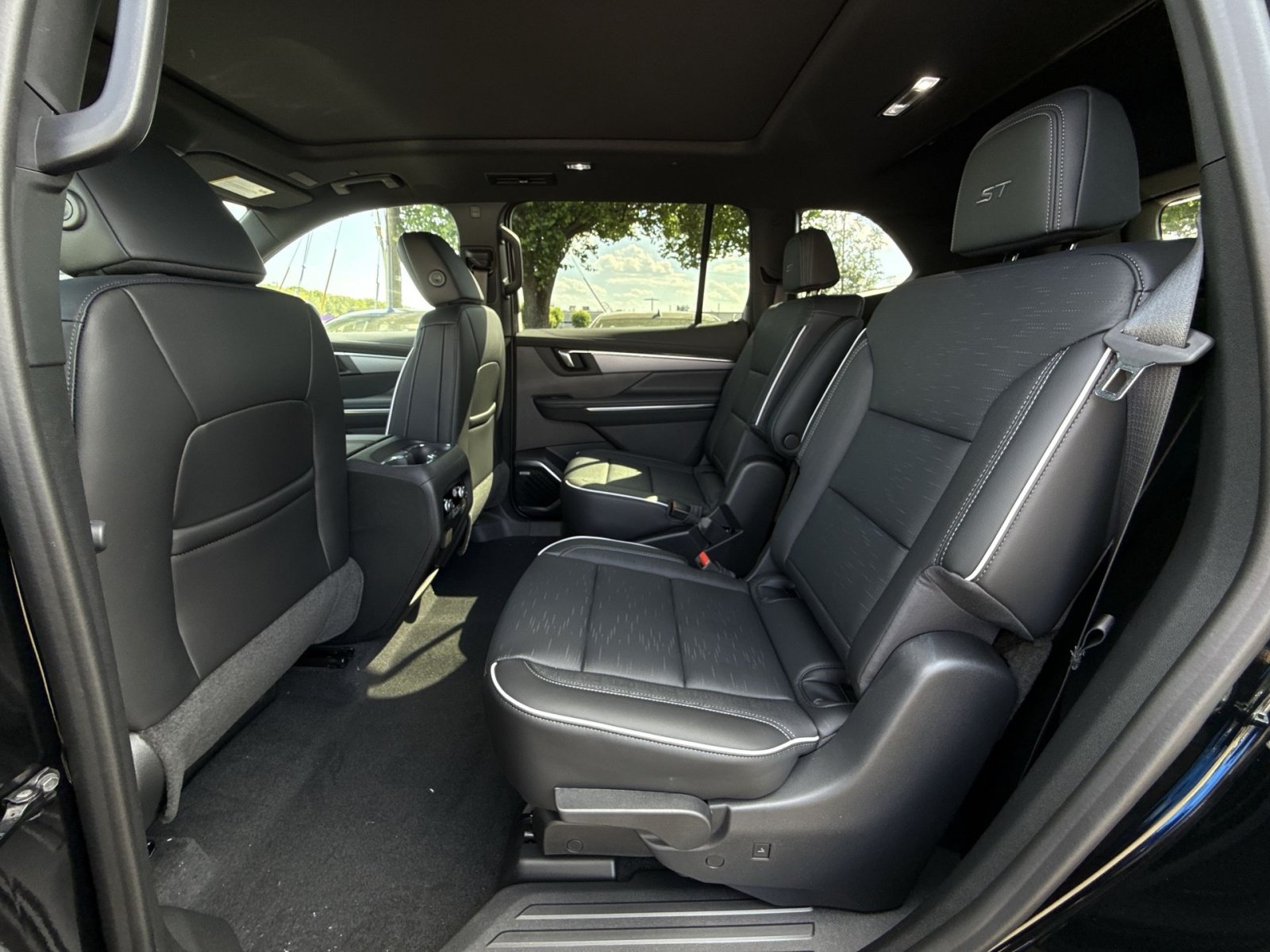 New 2026 Buick Enclave Sport Touring w/ Power Package AWD/4WD image 25