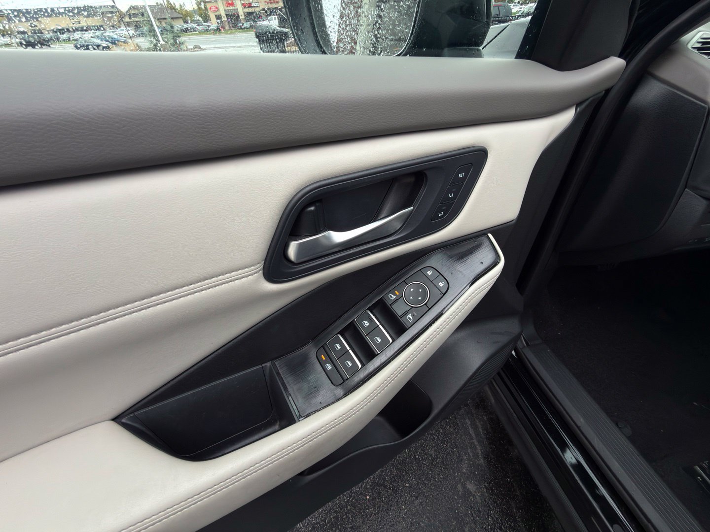 Used 2023 Nissan Rogue SL w/ SL Premium Package AWD/4WD image 18