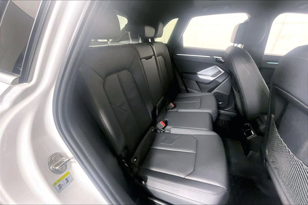 Used 2024 Audi Q3 2.0T Premium Plus w/ Premium Plus Package AWD/4WD image 27