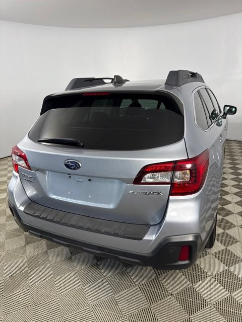 Used 2018 Subaru Outback 2.5i Limited AWD/4WD image 7
