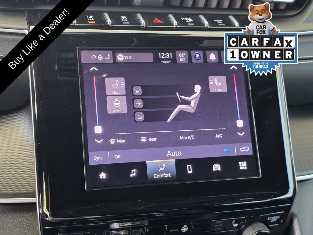 Used 2025 Jeep Grand Cherokee Laredo w/ Luxury Tech Group I AWD/4WD image 17