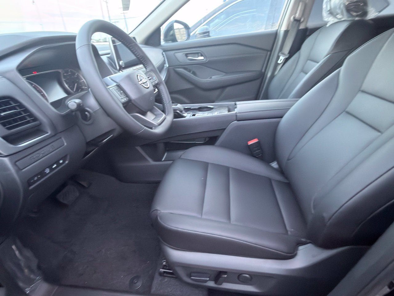 New 2026 Nissan Rogue Dark Armor FWD image 17