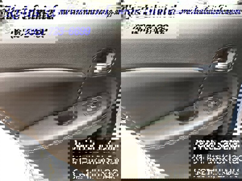 Used 2014 Chrysler 200 Limited image 17