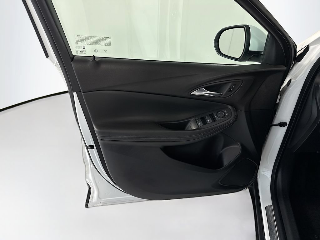 Used 2023 Buick Encore GX Preferred w/ Cold Weather Comfort Package FWD image 24