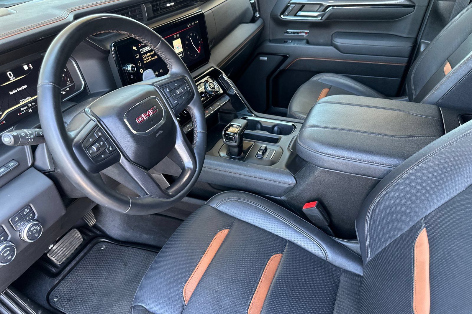 Certified 2023 GMC Sierra 1500 AT4 w/ AT4 Premium Package AWD/4WD image 10