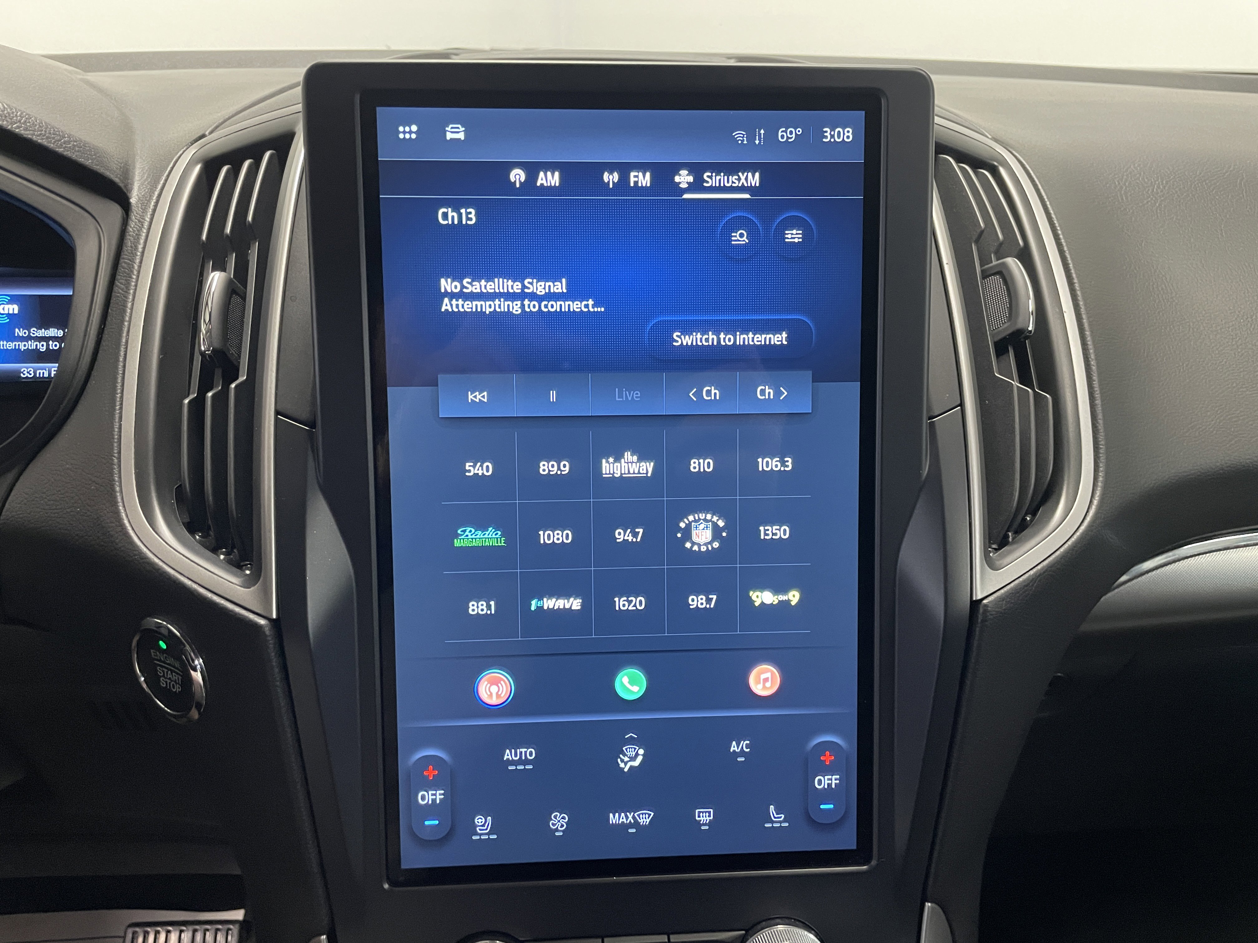 Used 2022 Ford Edge SEL w/ Convenience Package image 8