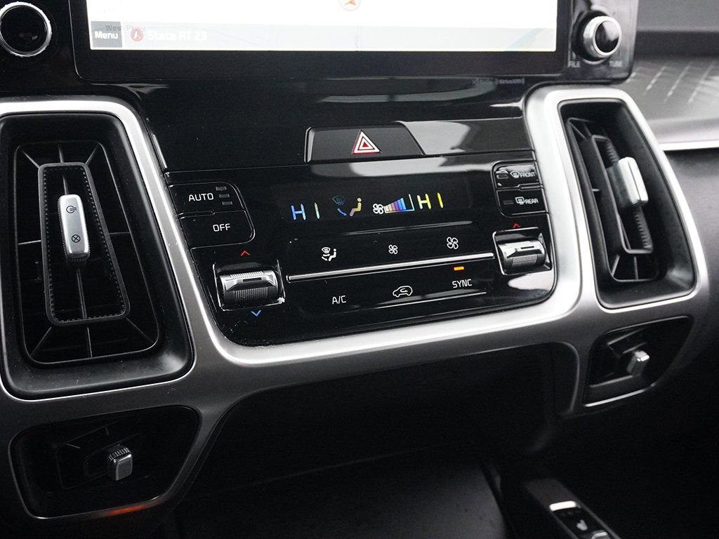 Used 2022 Kia Sorento S image 45