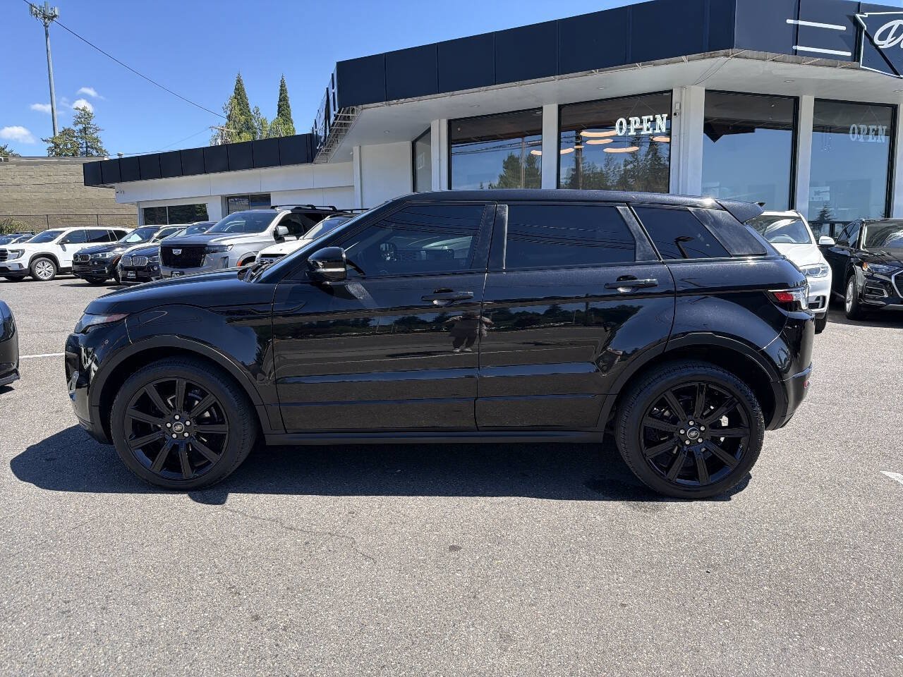 Used 2013 Land Rover Range Rover Evoque Dynamic AWD/4WD image 3