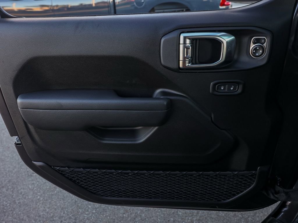 New 2026 Jeep Wrangler Unlimited Rubicon w/ Safety Group image 23