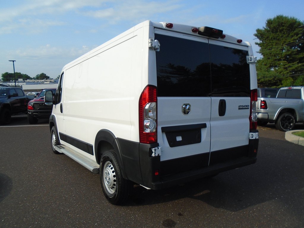 Used 2025 RAM ProMaster 2500 w/ U-Haul Equipment Group FWD image 4