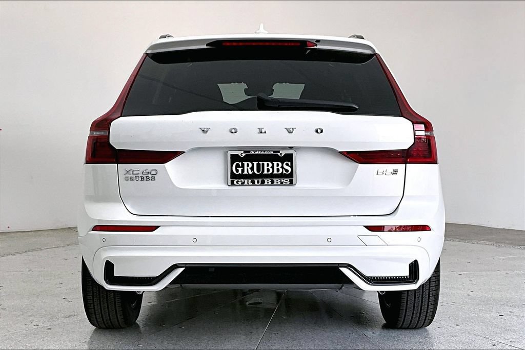 New 2026 Volvo XC60 B5 Core w/ Climate Package AWD/4WD image 4