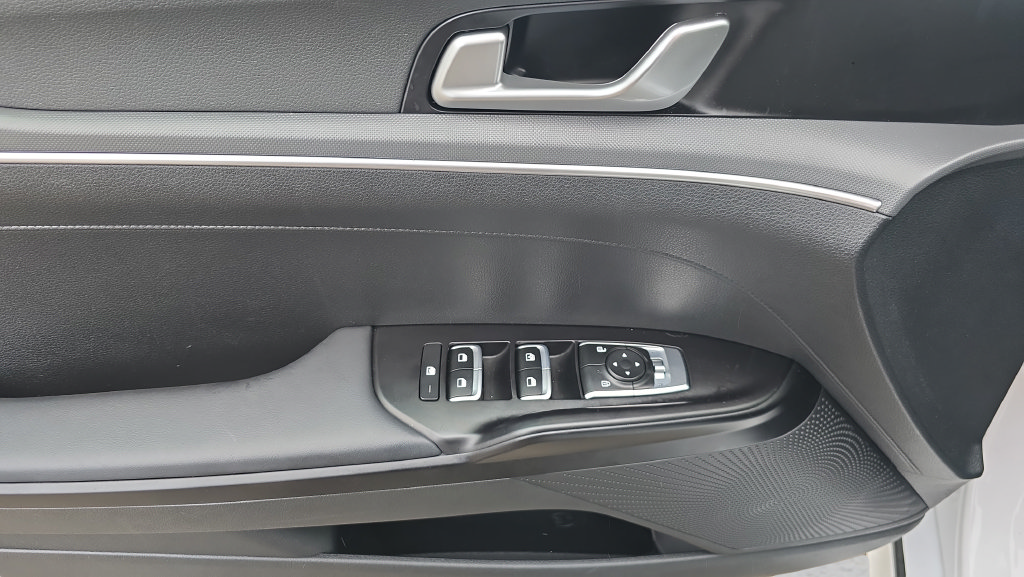 Used 2024 Kia K5 GT-Line w/ GT-Line Premium Package FWD image 16